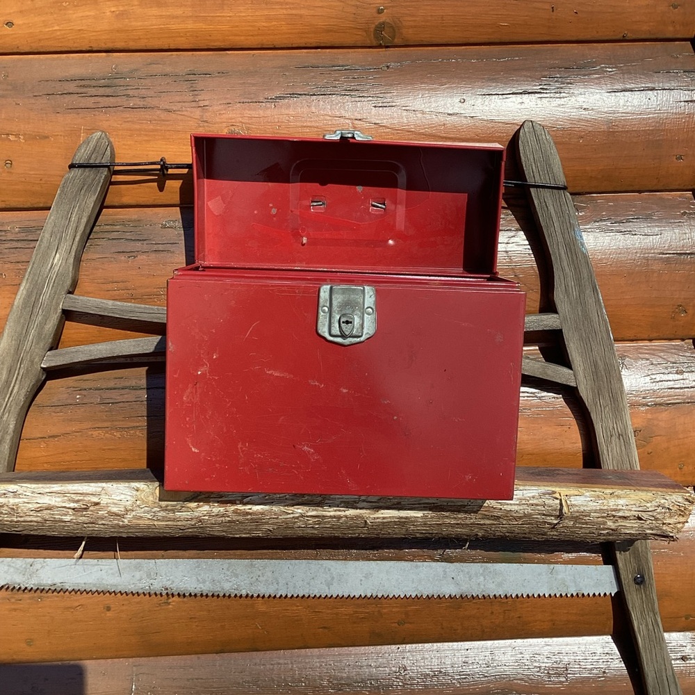 ποΈ Vintage RED PORTA-FILE π§° WOW Vintage Condition - Picture 10 of 16